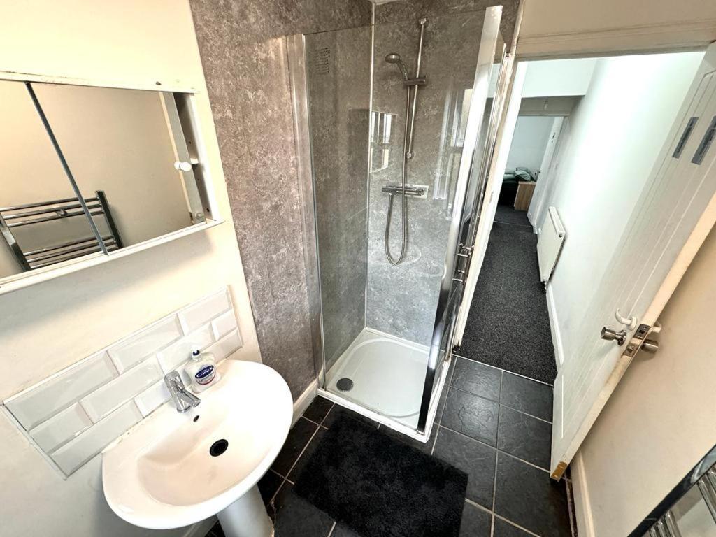 فندق Three Rose Manor At Warwick Road Near Birmingham Airport المظهر الخارجي الصورة