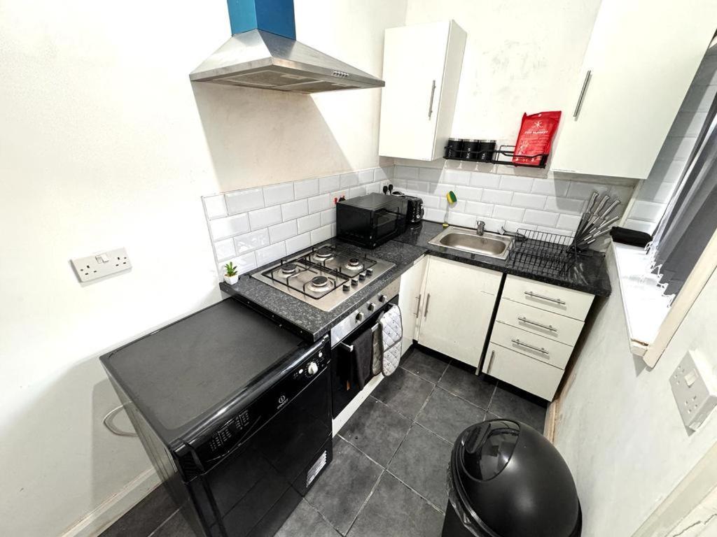 فندق Three Rose Manor At Warwick Road Near Birmingham Airport المظهر الخارجي الصورة